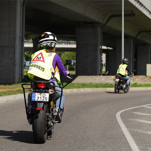 Moto kursi - praktiskā braukšana