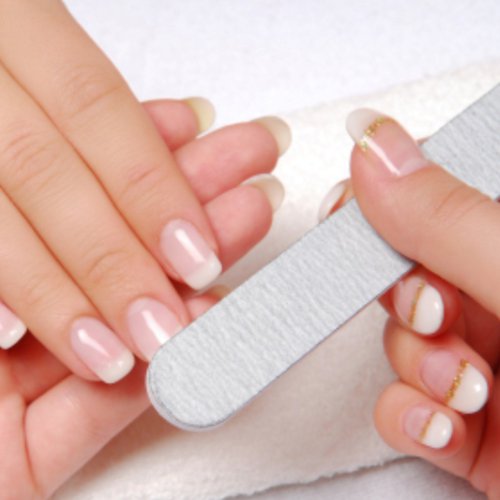 Классический маникюр с лаком Gelish